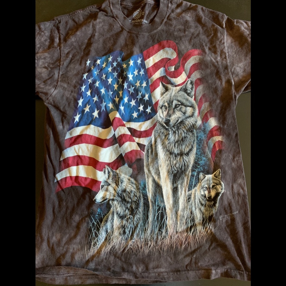 Wolf shirt